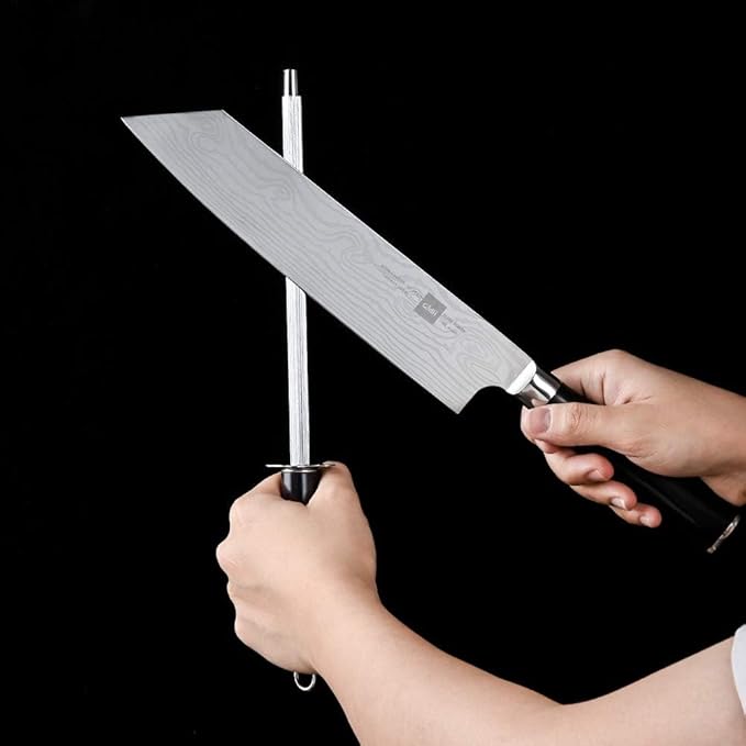 Gidli 8-Inch Chef Knife with Diamond Sharpener – Sharp Kitchen Knife Made of German Carbon Stainless Steel with Ergonomic Wooden Handle for Slicing, Chopping&Dicing of Meat, Seafood -Gift Box Included