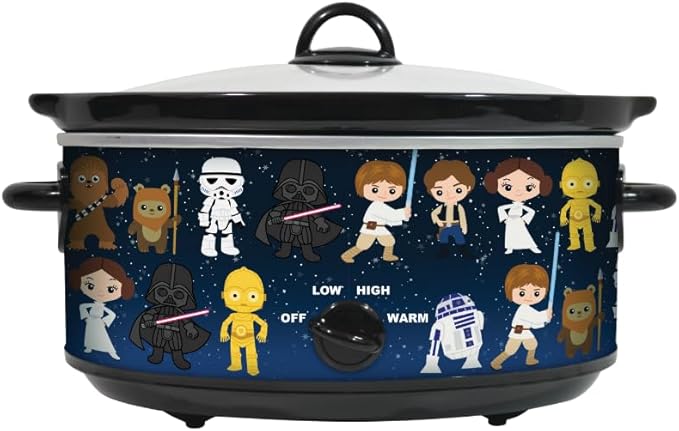 Uncanny Brands Star Wars 5 Quart Slow Cooker- Easy Cooking Across the Galaxy- Kitchen Appliance
