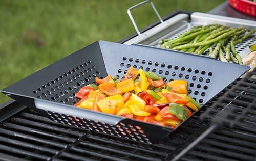 TableCraft BBQ Nonstick Square Grilling Basket with Steel Handle, Small/Medium, Black