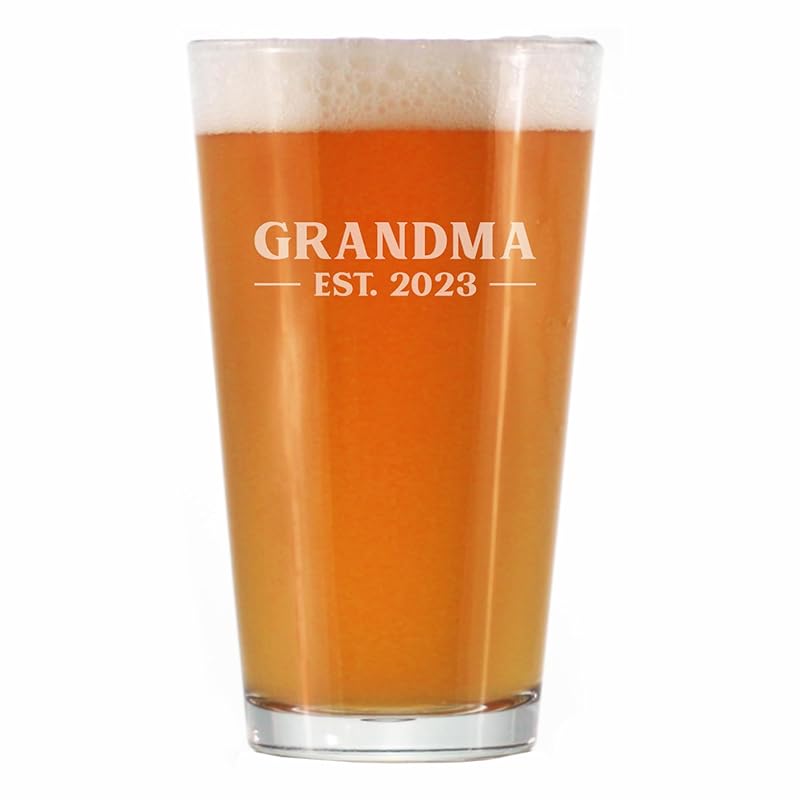 Grandma Est 2023 - New Grandmother Pint Glass Gift for First Time Grandparents - Bold 16 Oz Glasses