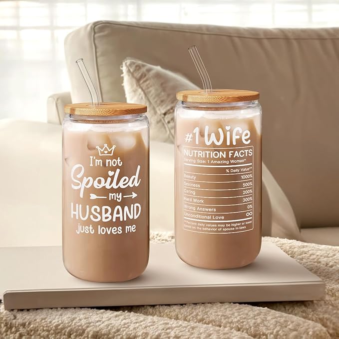 Wife 16 Oz Can Glass Tumbler with Bamboo Lid and Straw - Iced Coffee Cups for Women, Aesthetic Glass Cup Gift for Birthday Christmas Valentine's Day Mother's Day