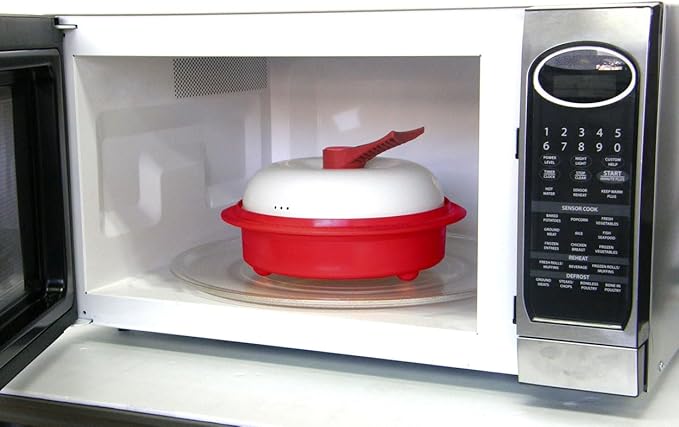 1.5-Quart Nonstick 4-piece Everyday Pan Set for Microwave Cooking, Red