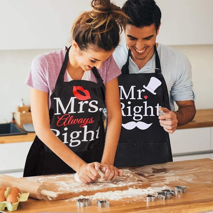 ZOORON Mr & Mrs 2-Piece Kitchen Aprons Set - Anniversary & Wedding Gifts for Couples