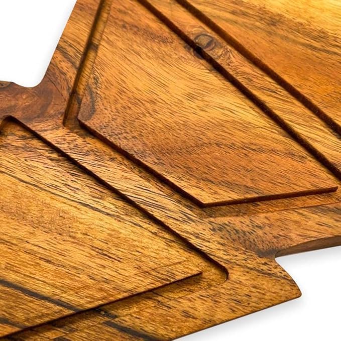 Christmas Tree Shaped Wood Cutting Chopping Board for Kitchen, Wooden Charcuterie Platter, Decorative Serving Tray, Cheese Boards,Christmas Gift 37.3L x 22.6W cm Natural Wood Brown