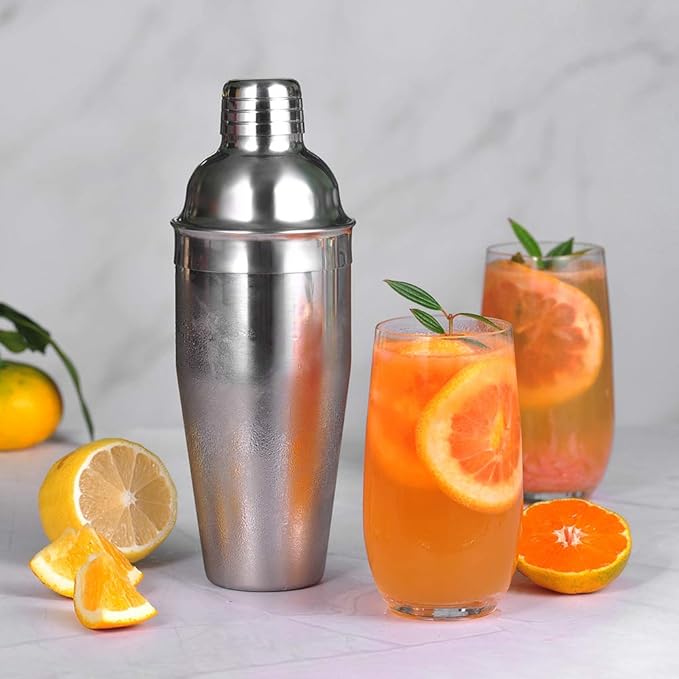 Bar Cocktail Shaker, 24 oz Martini Shaker Drink Mixer with Built-In Strainer for Bartending – Stainless Steel Bartender Shakers for Mixed Drinks Margarita Alcohol Liquor Barware Tools