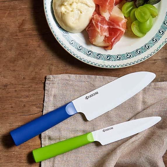 Kyocera INNOVATIONwhite 5.5" Ceramic Santoku Knife - White Z212 Blade with Non-Slip Blue Handle