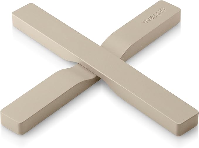 EVA SOLO | 2 Magnetic Trivets | Silicone-Coated Nylon with Built-in Magnets | Dishwasher-Safe | Placed Either Crossways or Divided in 2 | Danish Design, Functionality & Quality | Pearl Beige
