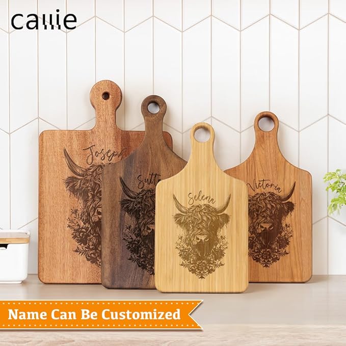 callie Personalized Highland Cow Cutting Board, Wooden Kitchen Chopping Boards with Handle, Reversible Engraved Serving Tray, Christmas Birthday Gifts for Highland Cow Lovers (S, M, L)