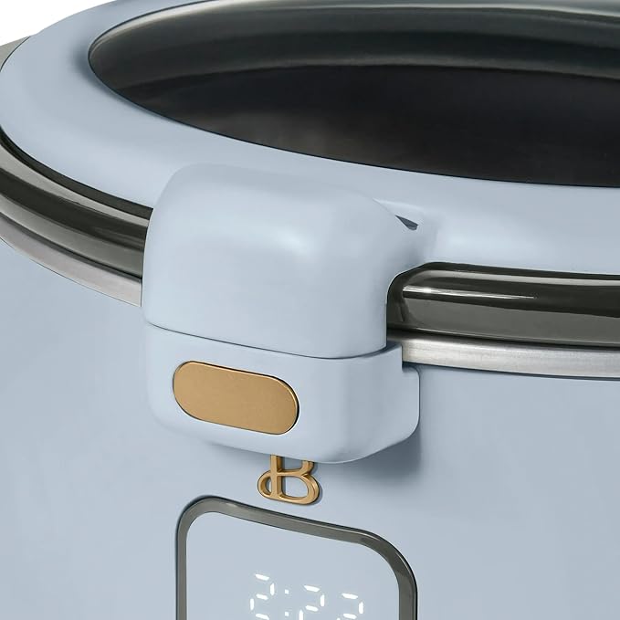 Beautiful 4-Qt Programmable Slow Cooker with Hinged Locking Lid & Touch Display – 3 Heat / 4 Timer Settings (Cornflower Blue)