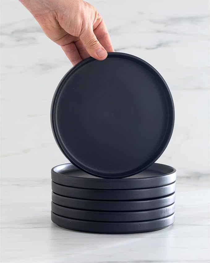 Stoneware dinnerware set 4 persons 16 pcs – Matte black ultra chic plates and bowls set – Dishwasher and microwave safe – Bowl and plate set – Dinner service Pure Living