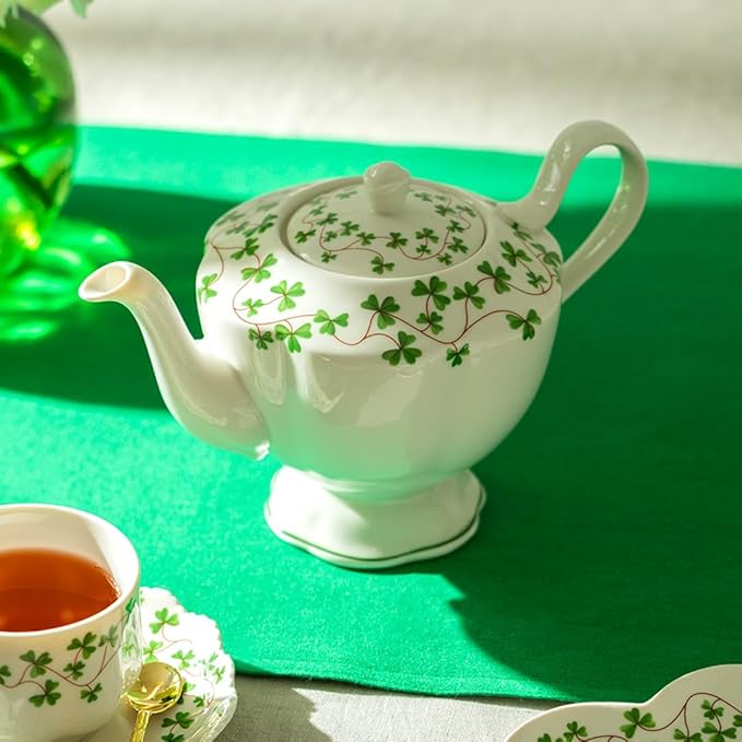 Shamrock Fine Porcelain Teapot 32oz Capacity