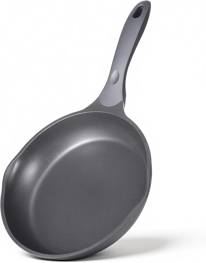 JEETEE Ceramic Nonstick Frying Pan, 8" Titanium Skillet Omelette Pan, Healthy and Oven Safe Chef's Pan, Suitable for All Stovetops (PFOA/PFAS Free)