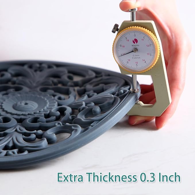 Extra Thick Silicone Trivet Mat for Hot Dishes, Hot Pots and Pans, Pot Holder, Hot Pad to Portect Your Table and Countertop, Kitchen Decor and Accessories,Malachite Green,Set of 3