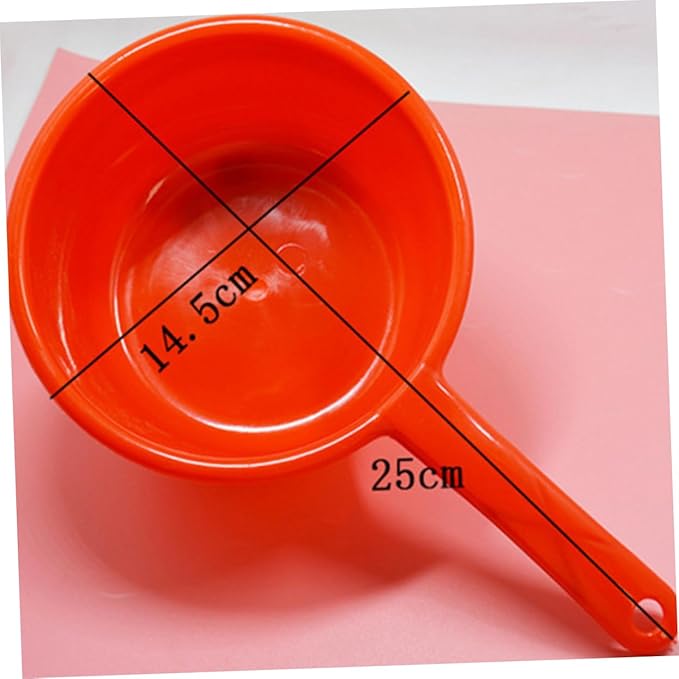 Healifty Large Plastic Water Scoop with Long Handle for Home and Kitchen Nonslip Grip Multipurpose Water Ladle for Bathing Watering Plants Household Dipper Color Random Random Color