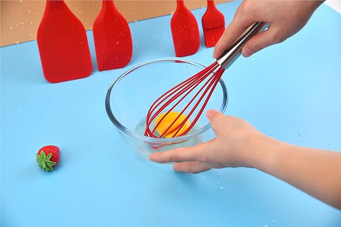 Gullor Silicone Kitchen Utensils Baking Tool Set, Cooking Spoon, Spatula, Whisk, Brush, Scraper, 6 Pieces in Set, Red