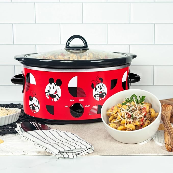 Uncanny Brands Disney Mickey and Minnie Mouse 5-Quart Slow Cooker – Officially Licensed, Removable Stoneware, Adjustable Temperature, Easy-Clean Design