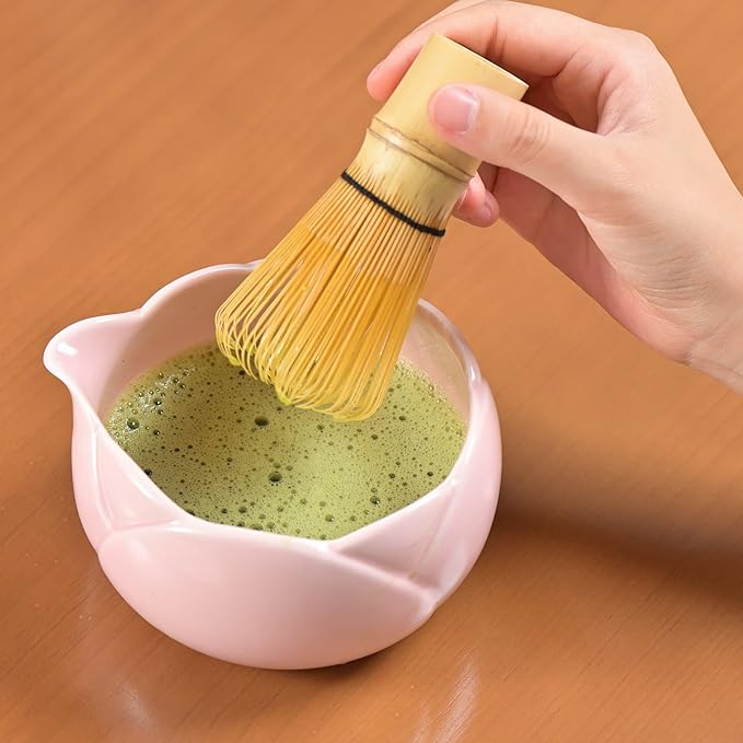 8 traditional matcha bowls with spouts, ceramic matcha bowls (Chawan), matcha mixing bowls for stirring matcha, tulip style (pink)
