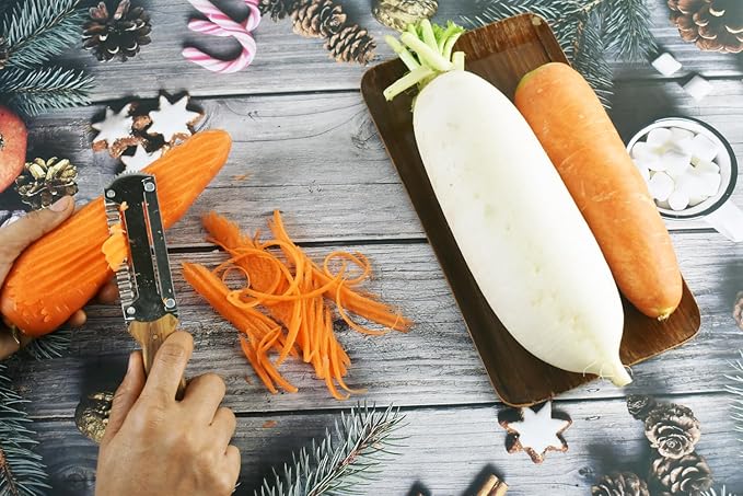 3-in-1 Kitchen Peeler, Scrabber & Grater: a cutting tool with a serrated blade and a Wooden Handle for Vegetable scraping potatoes Carrots and Coconut