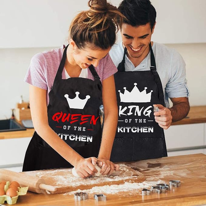 ZOORON Mr & Mrs 2-Piece Kitchen Aprons Set - Anniversary & Wedding Gifts for Couples