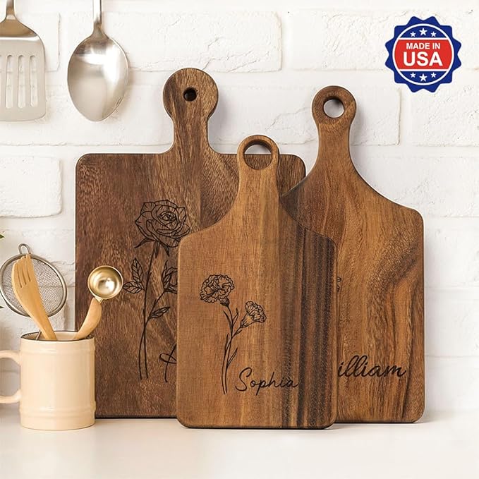 callie Personalized Cutting Board with Birth Flower & Name, Wooden Engraved Kitchen Chopping Boards with Handle, Christmas Birthday Wedding Gifts for Mom Grandma Bride (S, M, L)