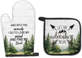 Camper Camping Gifts Oven Mitts and Pot Holders Sets, Camping Rustic Mountain Kitchen Accessories Sets, Rustic Into The Woods Heat Resistant Oven Glove Potholders for Kitchen Cooking Baking BBQ
