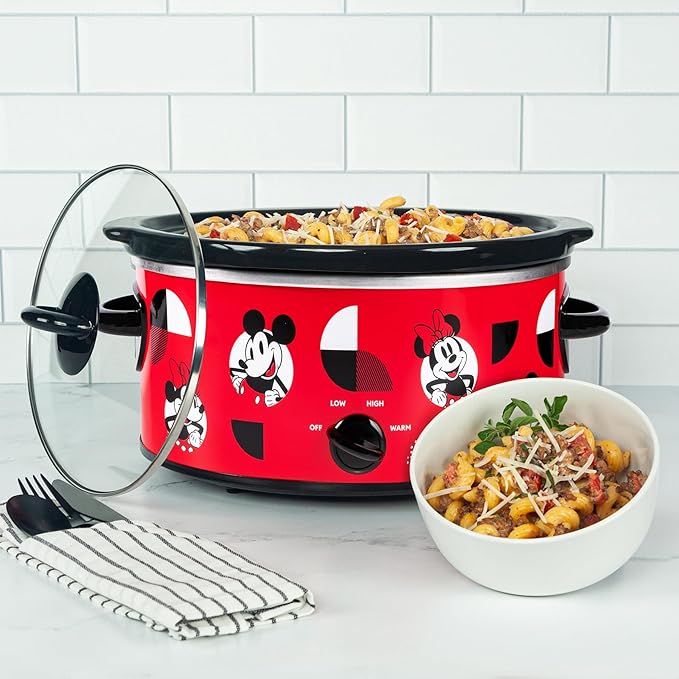 Uncanny Brands Disney Mickey and Minnie Mouse 5-Quart Slow Cooker – Officially Licensed, Removable Stoneware, Adjustable Temperature, Easy-Clean Design