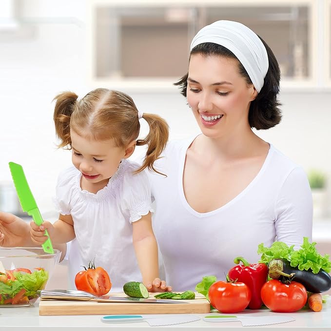 7 Pieces Christmas Wooden Kitchen Knife for Kids Include Plastic Potato Slicers Cooking Knives Serrated Edges Toddler Knife Kids Plastic Knife Resistant Gloves for Kitchen Children (Crocodile)