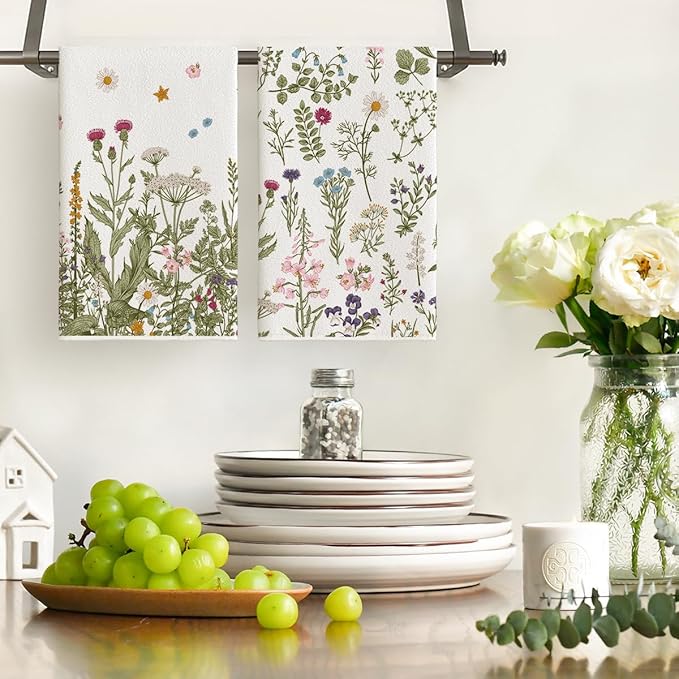 Artoid Mode Wildflower Floral Kitchen Towels Dish Towels, 18x26 Inch Leaves Holiday Decoration Hand Towels Set of 2