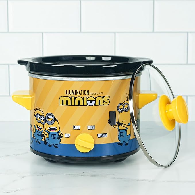 Uncanny Brands Despicable Me Minions 2qt Slow Cooker - Small Kitchen Appliance