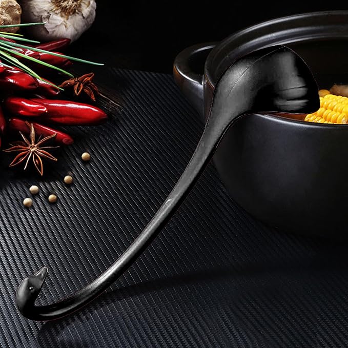 Swan Shaped Soup Ladle, Practical PP Material Long Handle Soup Spoon with Tray Lightweight Large Capacity Swan Shaped Soup Ladle for Home Kitchen (Black)