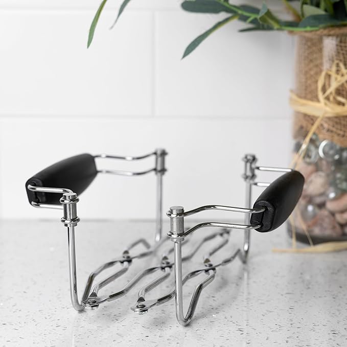 Fox Run Expandable Trivet for Hot Dishes with Heat Resistant Handles, Holds 4.75" to 16" Dishes
