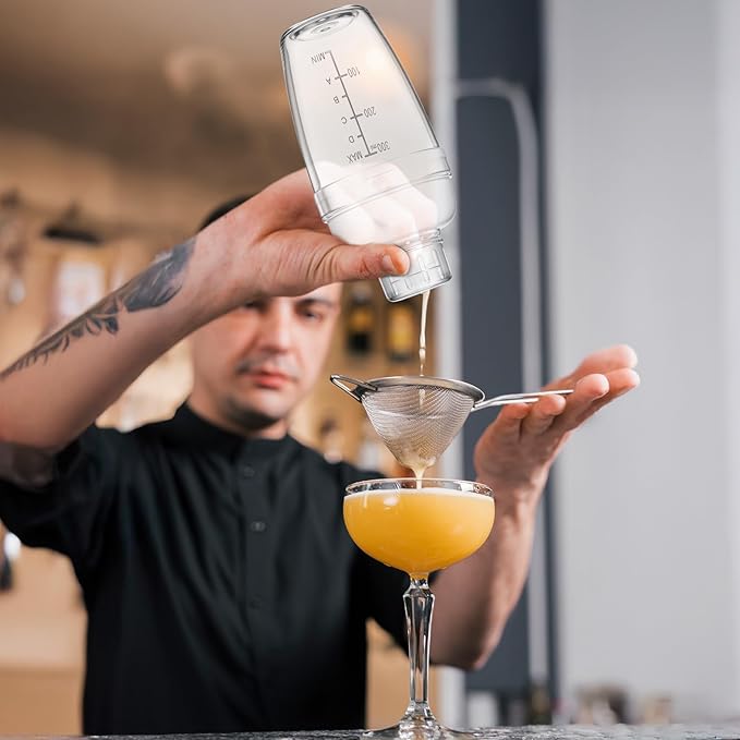 12 Pcs Plastic Cocktail Shaker Drink Mixer with Scales and Strainer Top Clear Shaker Cup with Measurement Plastic Bar Mixing Tool for Tea Coffee Bubble Tea Milk(350 Cc/ 12 oz)