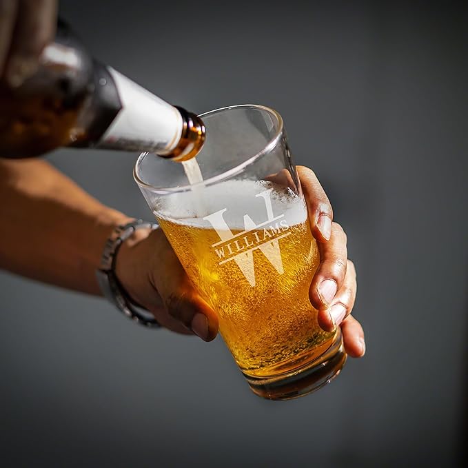 HomeWetBar Custom Pint Beer Glass for Men - Gold Rimmed Beer Glasses