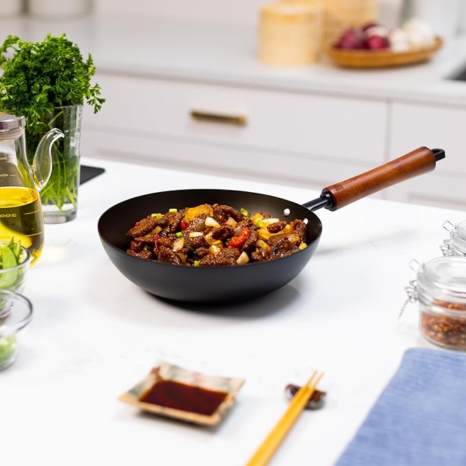 JOYCE CHEN Classic Series 9.5-Inch Preseasoned Carbon Steel Stir Fry Pan