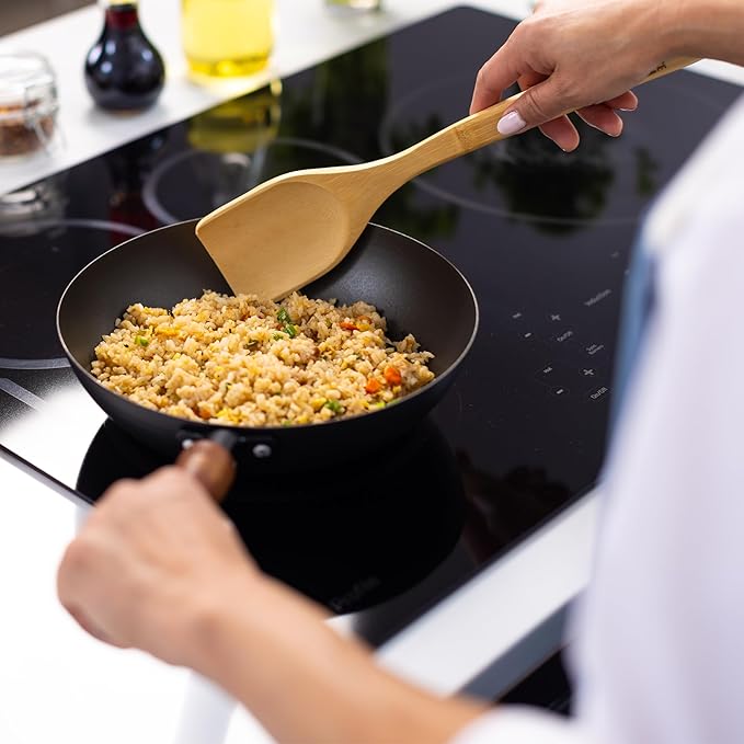JOYCE CHEN Classic Series 9.5-Inch Preseasoned Carbon Steel Stir Fry Pan