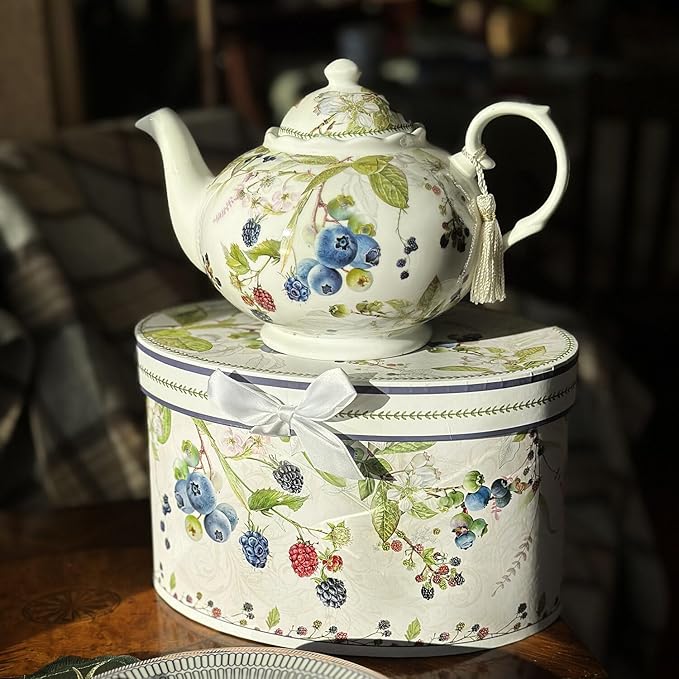 Wild Berries Bone China Teapot 33.81 fl oz (1000 ml) in Gift Box