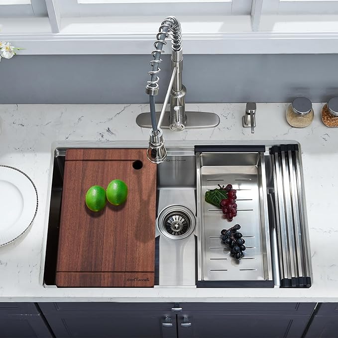 Undermount Kitchen Sink, 30 x 19 Inch Sink Kitchen 16 Gauge Stainless Steel Kitchen Sinks Single Bowl Workstation Sink with Cutting Board