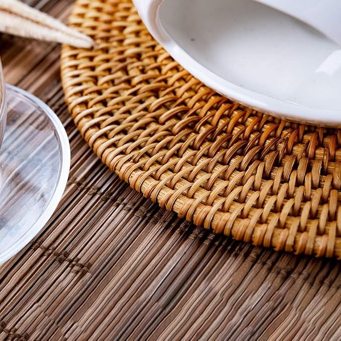 Trivets for Hot Dishes - Woven Rattan Trivets Hot Pads for Dinning Table,Kitchen Heat Resistant Straw Dish Coasters Placemats Pot Holder (Dia. 11.8 Inch 2 Pieces)