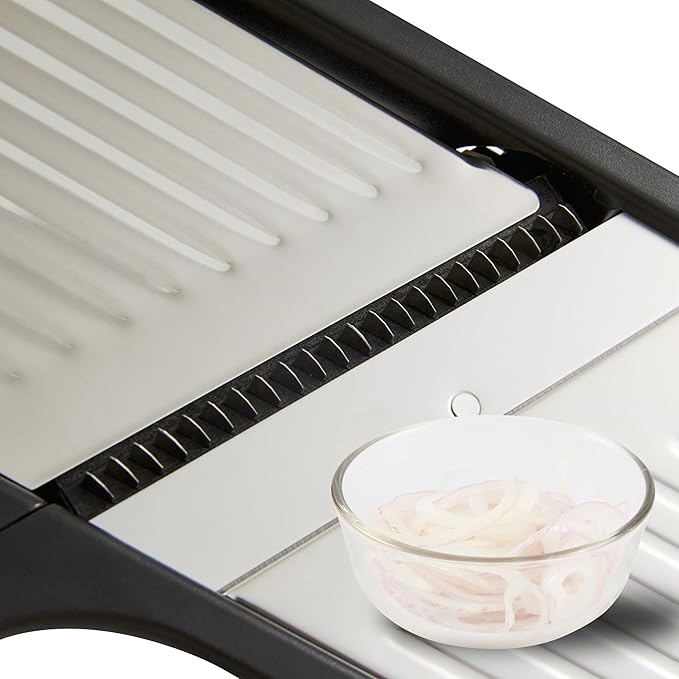 Restaurantware Stainless Steel Adjustable Mandoline Slicer - German Standard Vegetable Slicer with Blade Guard, Includes Cut-Resistant Gloves - Food Slicer for Potato, Onions, Cucumbers, Tomato