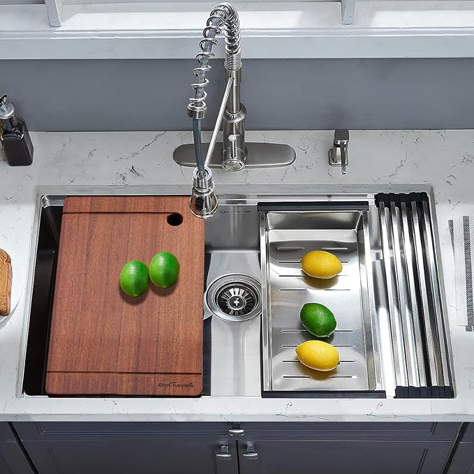 Undermount Kitchen Sink, 33 x 19 x 10 Inch Sink Kitchen 16 Gauge Stainless Steel Kitchen Sinks Single Bowl Workstation Sink with Cutting Board