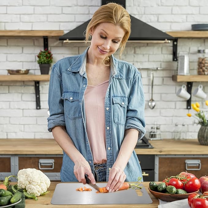 Titanium Cutting Board, Pure Ttitanium Cutting Boards for Kitchen, Double-sided Use, Suitable for Cutting Meat, Vegetables and Fruits (11.8"L x 7.8"W)