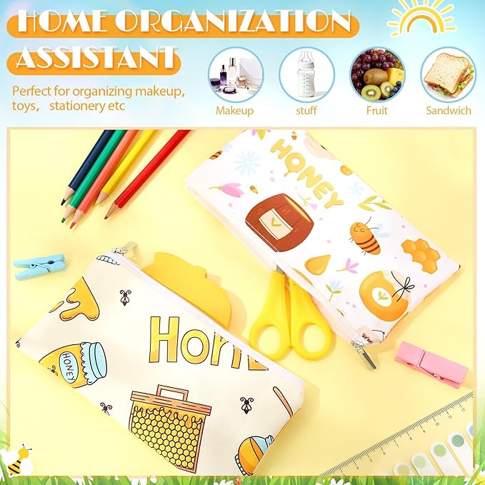 Chumia 6 Pcs Reusable Snack Bags Christmas Gifts Food Safety Washable Snack Bags Lunch with Zipper Portable Sandwich Bag Food Storage Pouch Double Layer(Bees,6.9 x 3.7 Inches)
