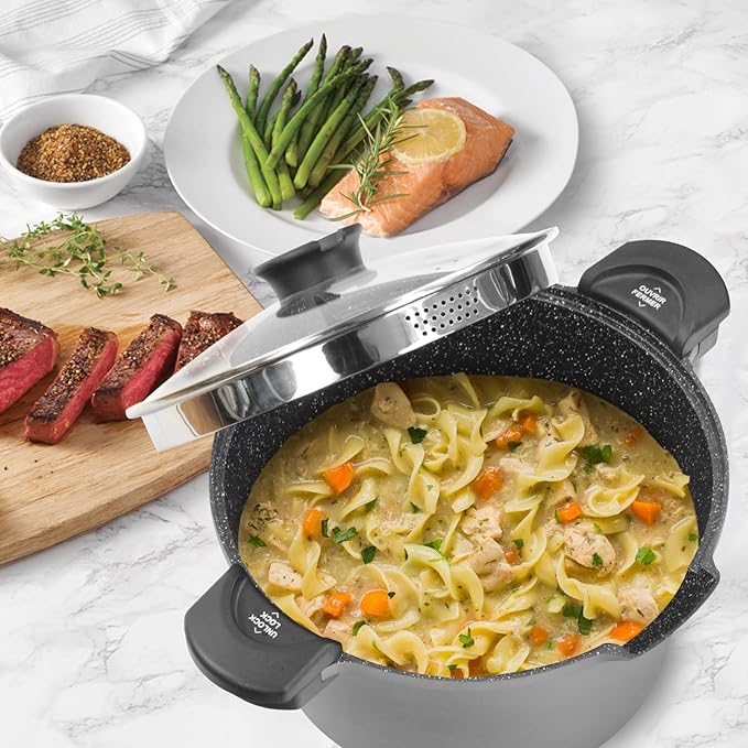 ROSSETTO 5QT Pasta Pot with Strainer Lid, 9.5'' Cast Aluminum Nonstick Multipurpose Stock Pot Spaghetti, Self-Draining Cooking Pot with Insulated Handles for Soup, and Boiling