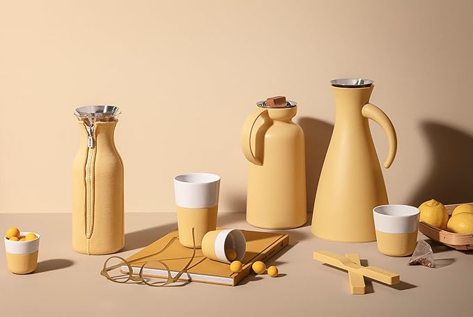 EVA SOLO | 2 Magnetic Trivets | Silicone-Coated Nylon with Built-in Magnets | Dishwasher-Safe | Placed Either Crossways or Divided in 2 | Danish Design, Functionality & Quality | Golden Sand
