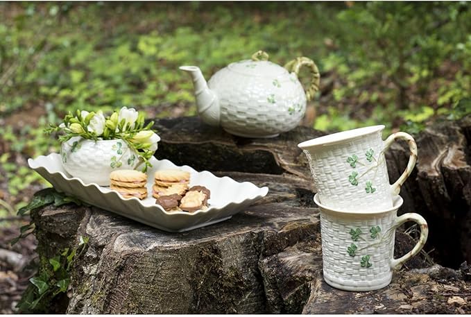 Belleek Classic Shamrock Fine Parian China Tea Pot - 35 oz Irish Handmade Loose Leaf Teapot - Microwave Safe Ceramic Tea Pot - Porcelain Teapot for Tea Service, Decorative Teapots & Coffee Servers