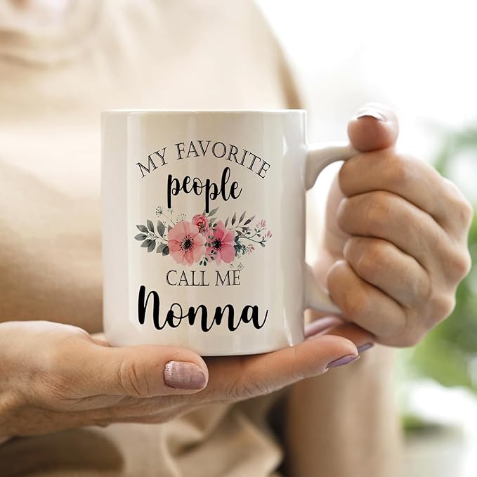QASHWEY Nonna Coffee Mug, Nonna Gifts for Grandma, NonnaGifts from Grandkids, Grandma Coffee Mug, Mothers Day Mug Tea Cup Gifts for Nanny, My Favorite People Call Me NonnaCoffee Cups Ceramic 11oz