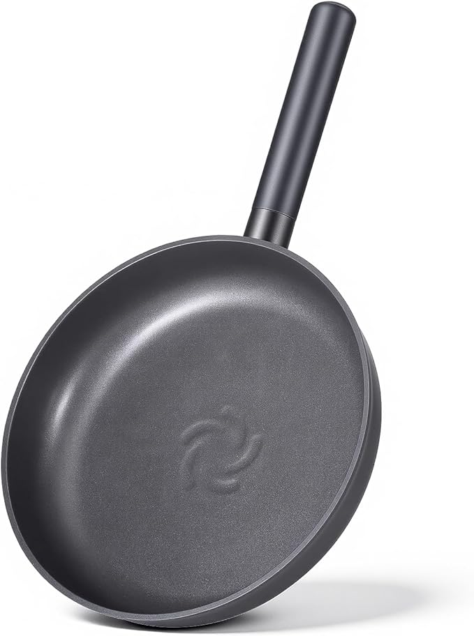 JEETEE Non Stick Frying Pan, 9.5" Titanium Skillet, Omelette Egg Pan, Oven & Dishwasher Safe Chef's Pan, Suitable for All Stovetops (PFOA/PFAS Free)