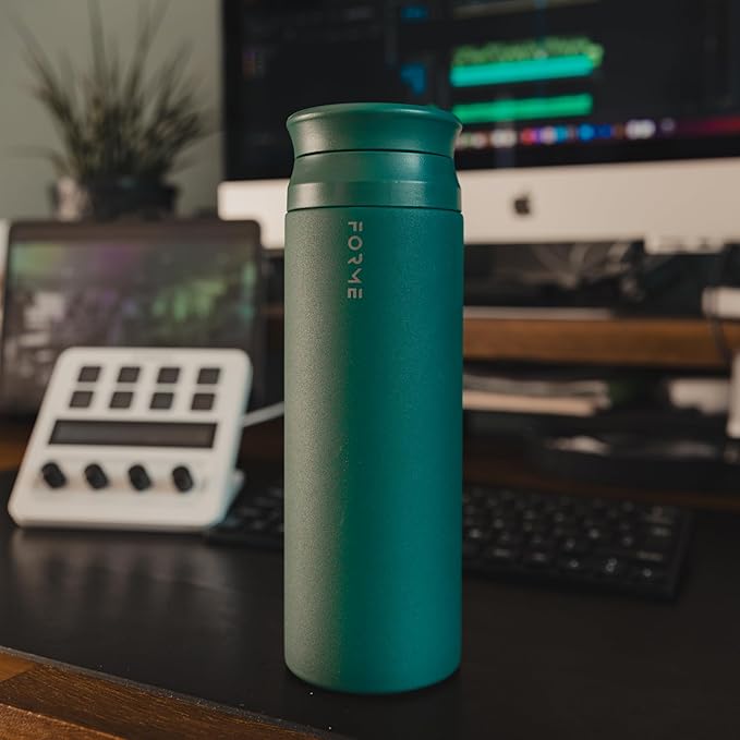 FORME - Blender Shaker Bottle, Leakproof Double Insulated Stainless Steel, Noiseless Shaker Bottle for Hot & Cold Drinks, Ideal for Protein & Supplement Shakes (Jungle, 23.7 oz)