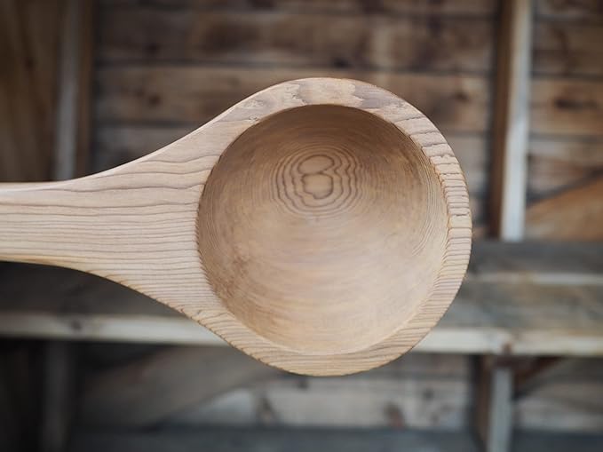 HSE Curved Cedar Sauna Ladle (100ml, Red Cedar)