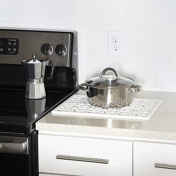 GASARÉ, Extra Large, Thick, Silicone Trivet for Hot Dishes, Pots, and Pans, Heat Resistant Mat for Countertop, Hot Pad for Kitchen, Easy to Clean, 16 x 12 x 3/8 Inches, White